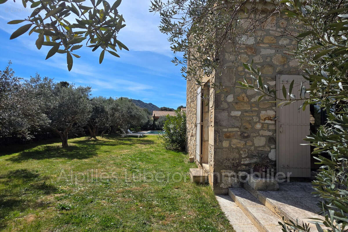 Maison à EYGALIERES