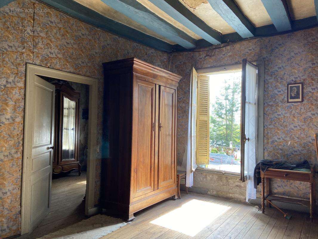 Maison 167 m² à Saint-Christophe-Sur-Le-Nais  - photo 4