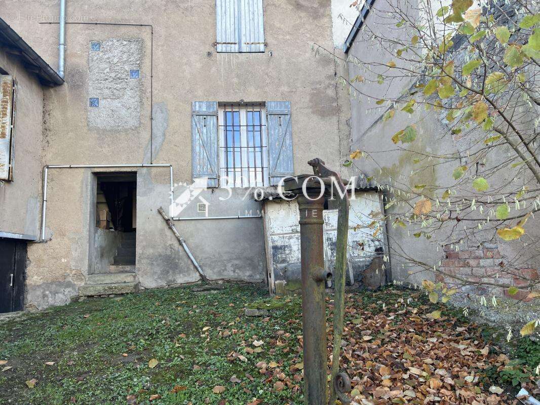 Commerce à BLAINVILLE-SUR-L&#039;EAU