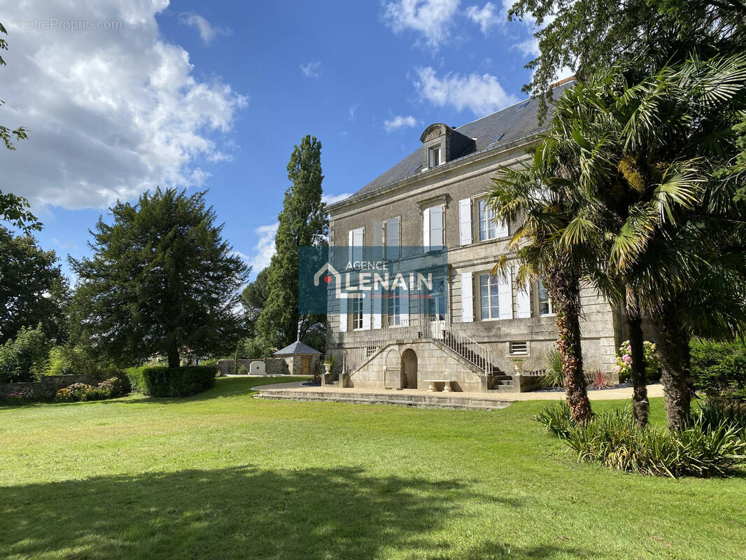 Maison à POUZAUGES