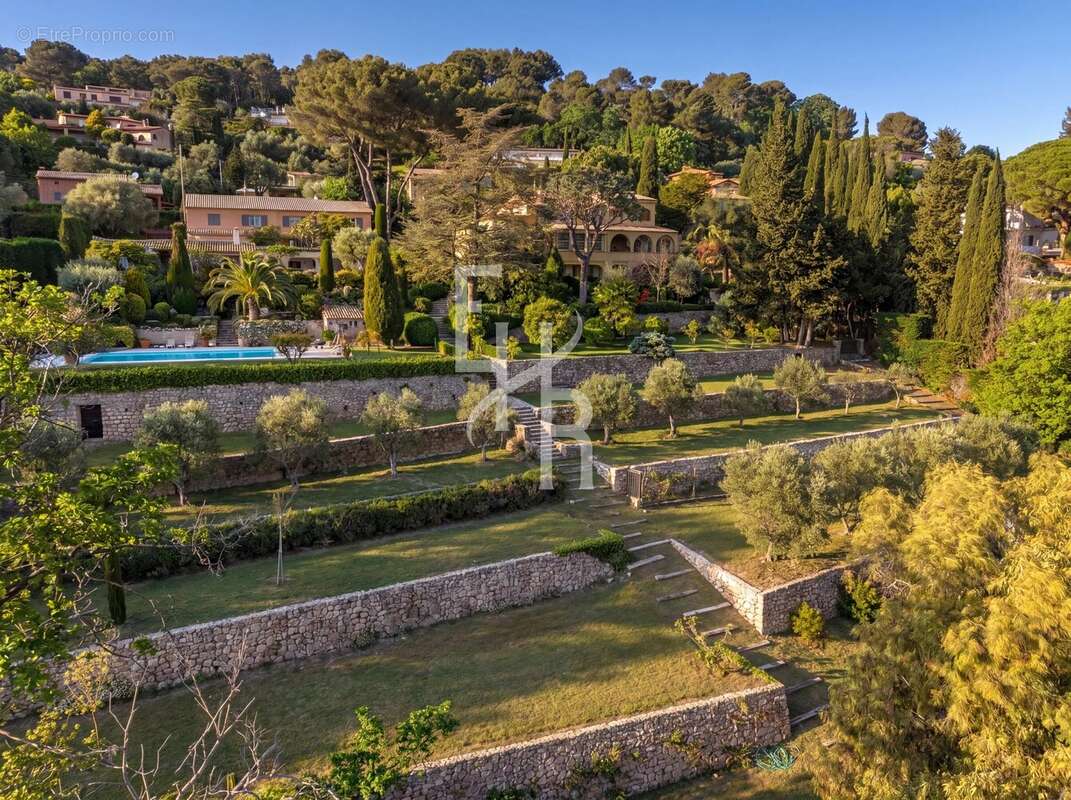 Maison à MOUGINS