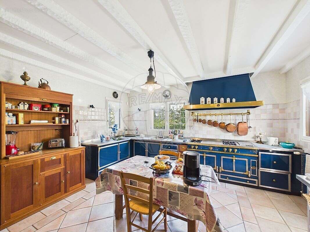 Maison à FONTCOUVERTE