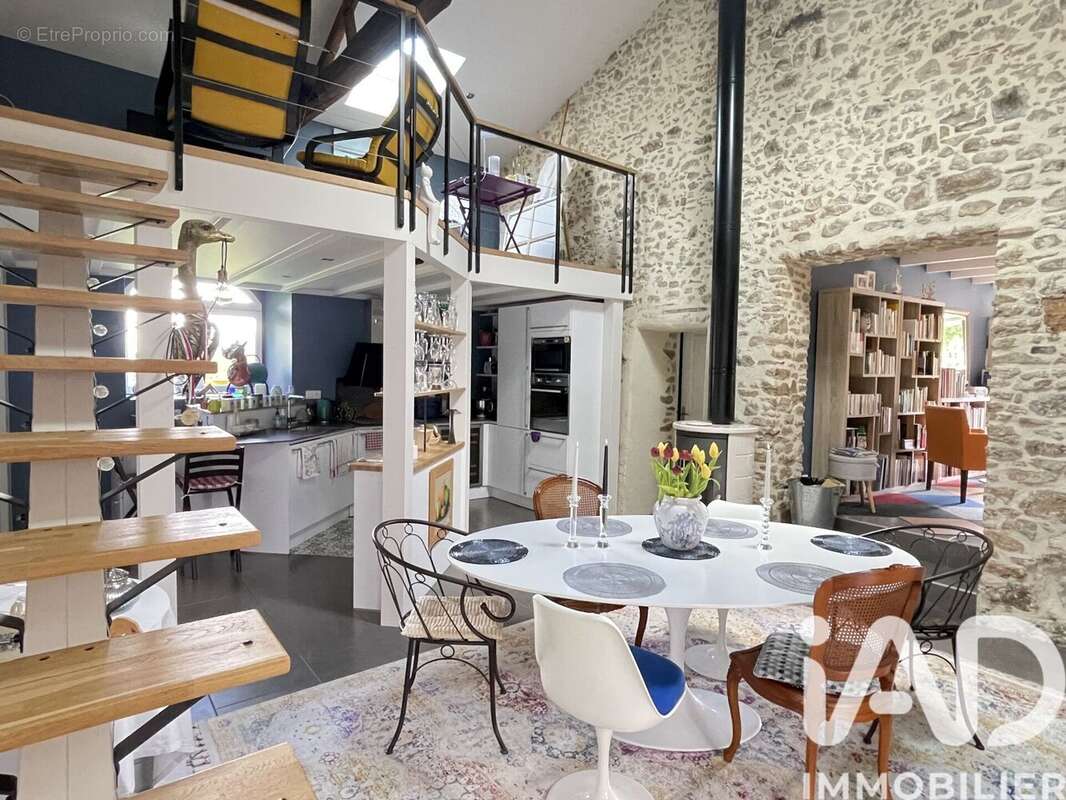 Photo 2 - Maison à SAINT-MESMIN