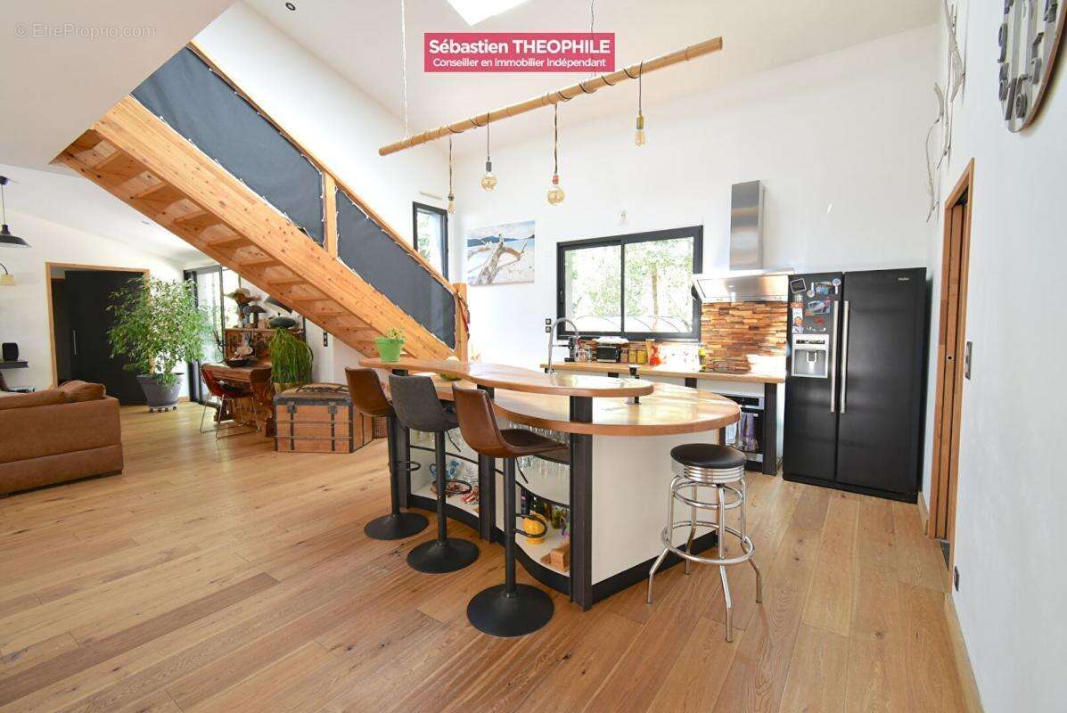 Maison à SAINT-HILAIRE-DE-RIEZ