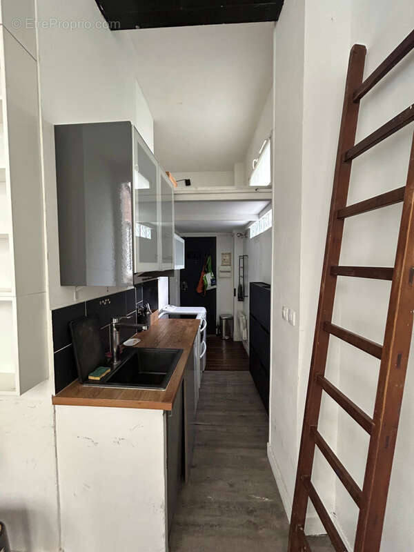 Appartement à PARIS-20E