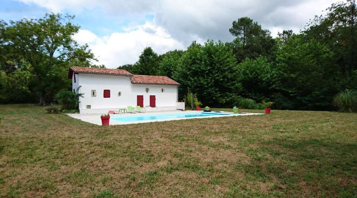 Maison à SAINT-MARTIN-DE-SEIGNANX