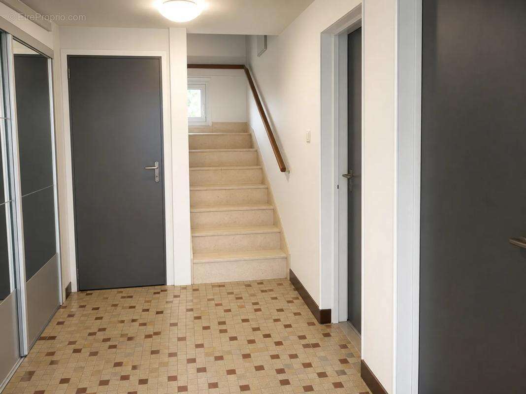 Maison de 6 pièces de 195 m² à Cherbourg-en-Cotentin,La Glacerie - photo 10