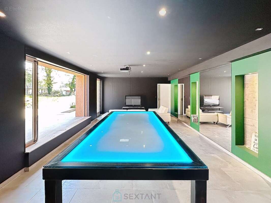 Maison à FONTAINEBLEAU