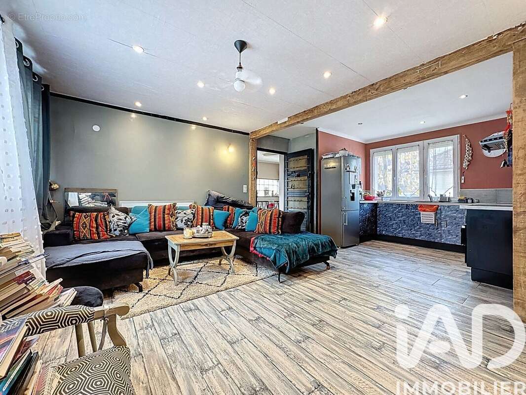 Photo 2 - Maison à VIRY-CHATILLON