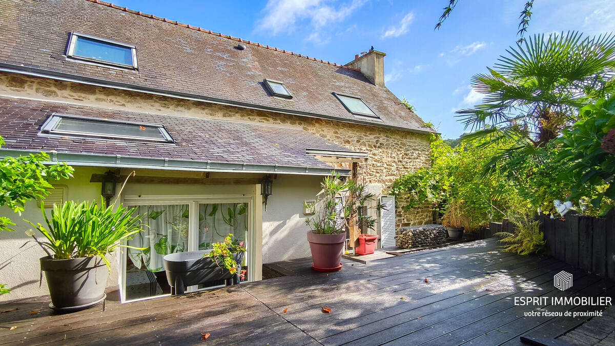 Maison à PONT-AVEN