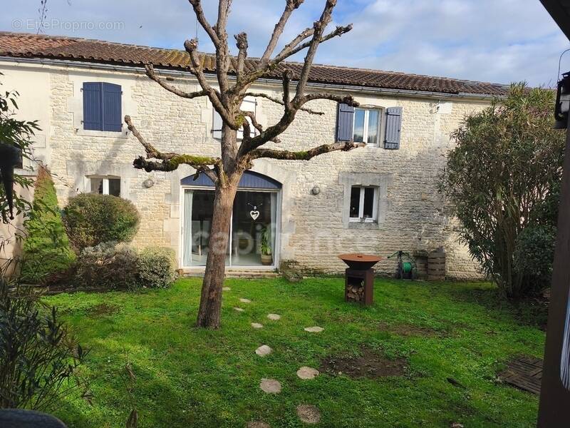 Maison à CHASSORS