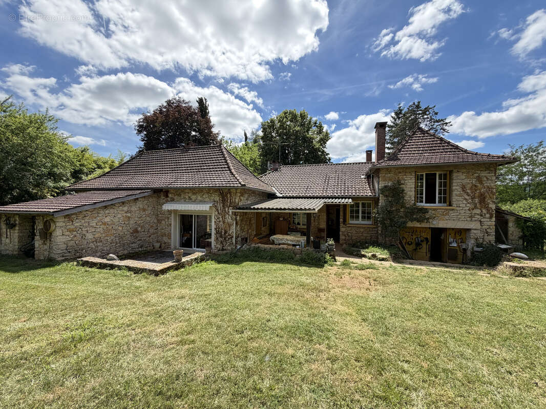 Maison à DURAVEL
