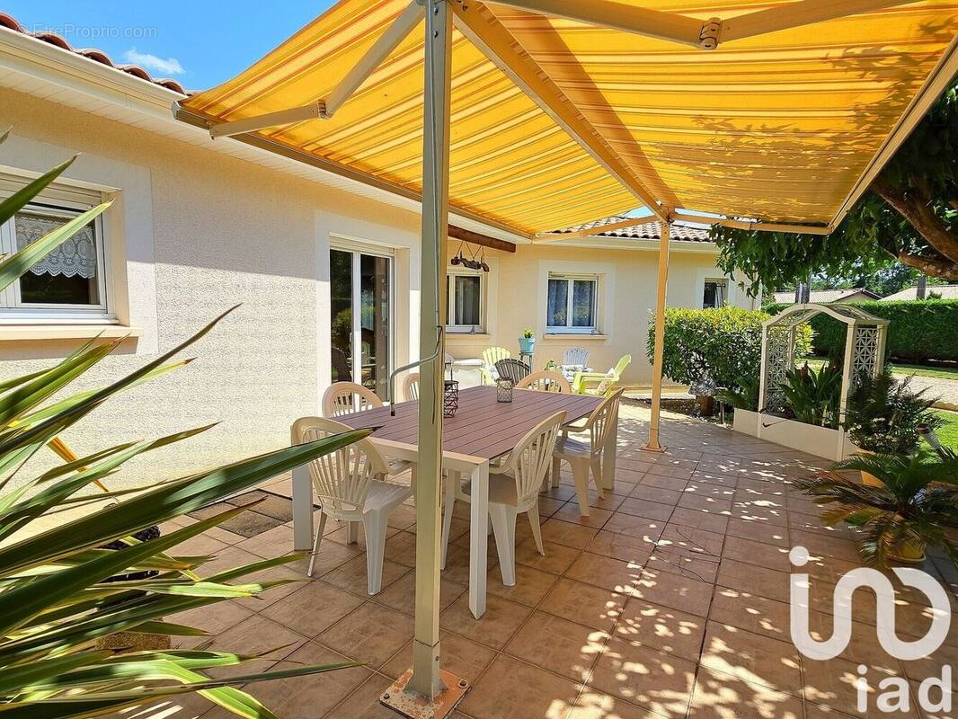 Photo 1 - Maison à SALLES