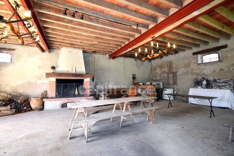 Grande maison (170 m², 11 pièces) Salle de reception (115 m²) Grand hangar (350 m²) à vendre TIVERNON (45) - photo 7