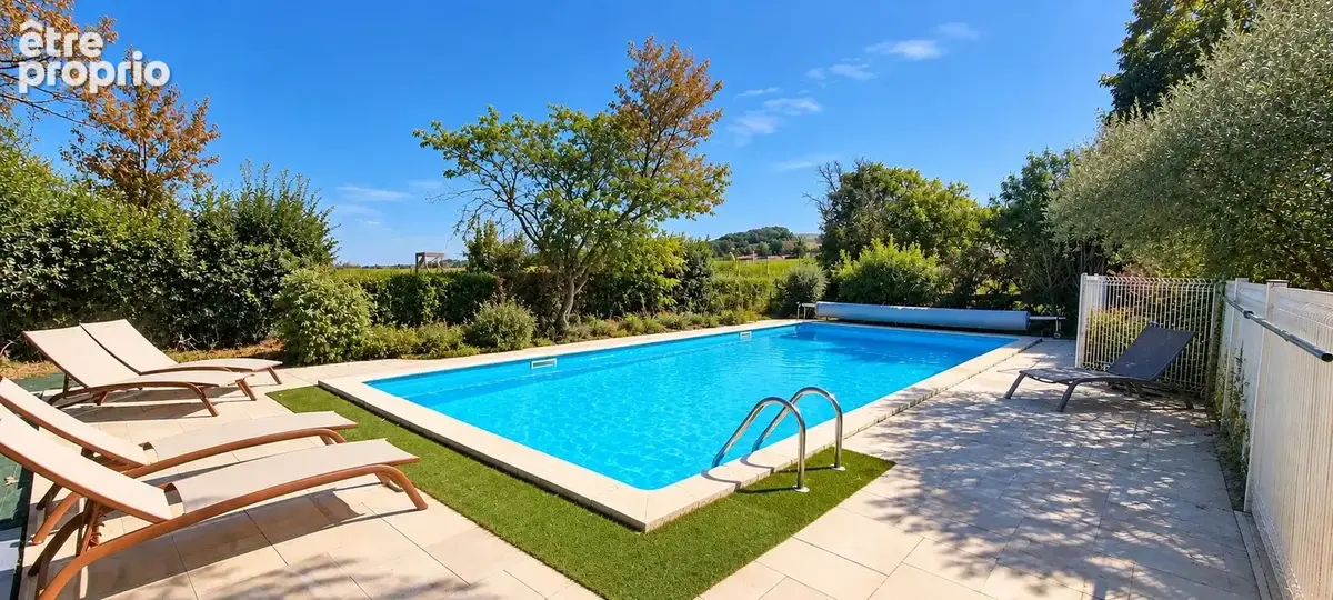Exclusivite : authentique ensemble immobilier sur 5831 m² de terrain . - photo 3