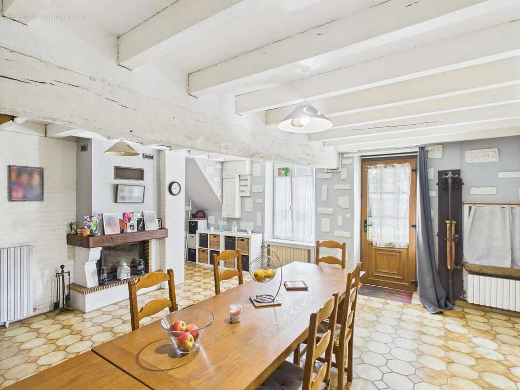 Maison à VALLANT-SAINT-GEORGES