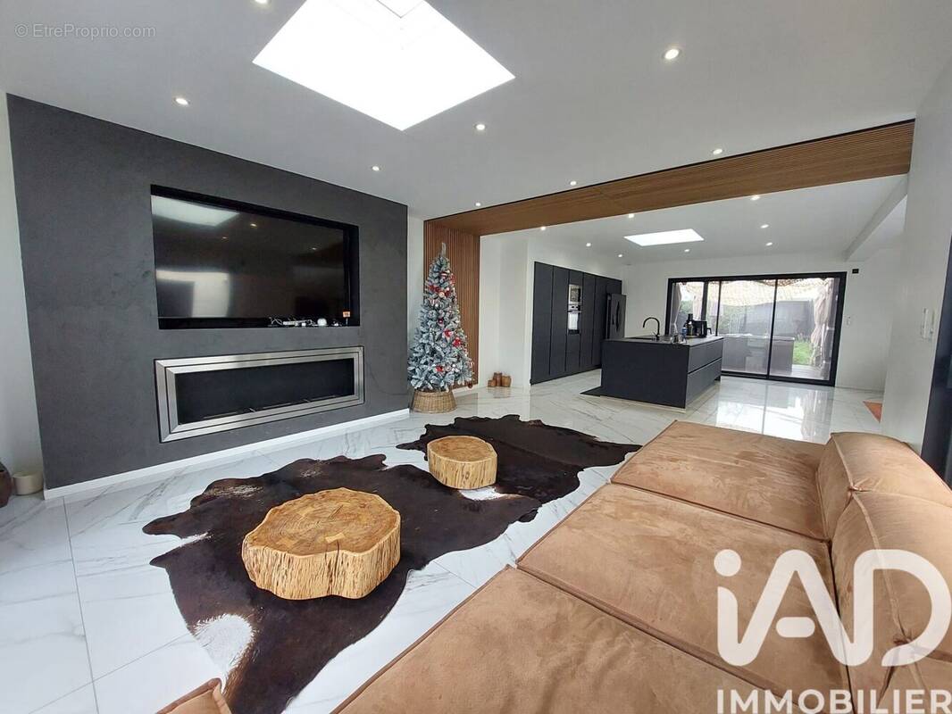 Photo 1 - Maison à LA CHAPELLE-SUR-ERDRE