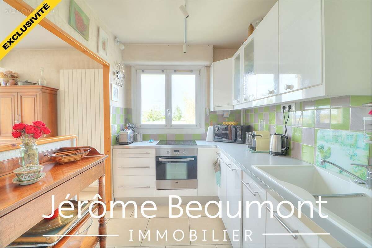 Appartement à EZANVILLE