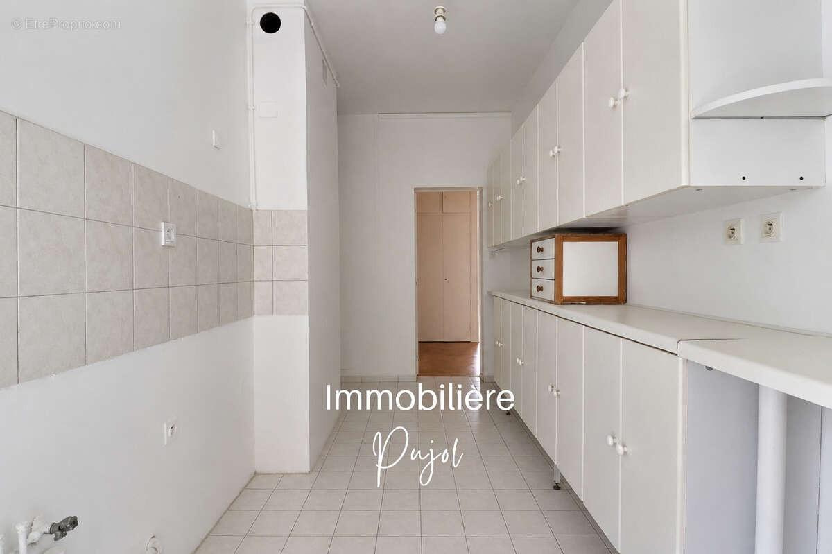 Appartement à MARSEILLE-8E
