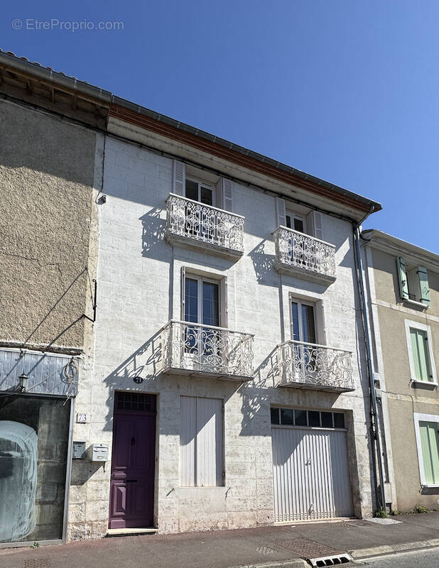 Maison à RIBERAC