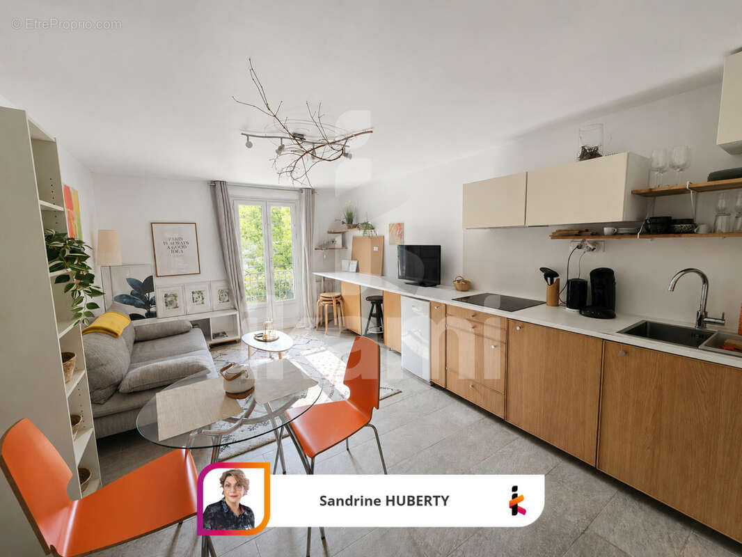 F2 rénové avec jardin et parking à Noisy Le Grand - photo 2