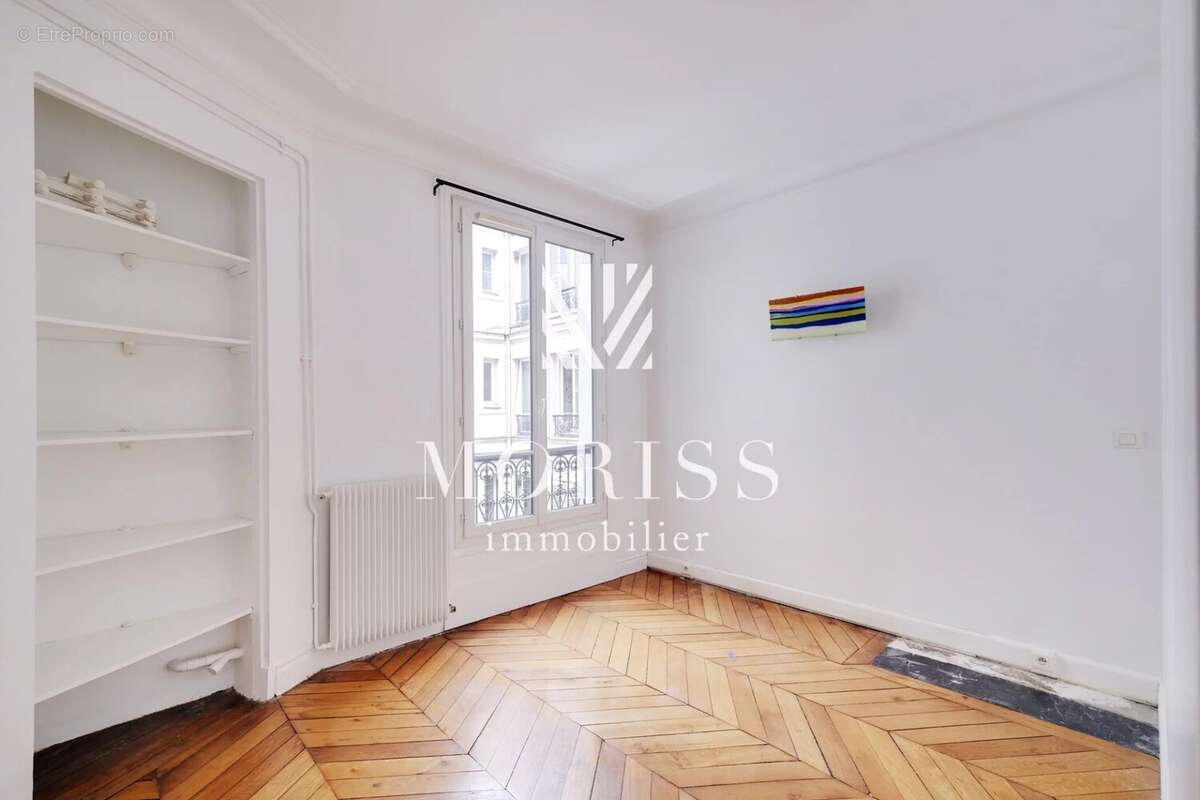 Appartement à PARIS-10E