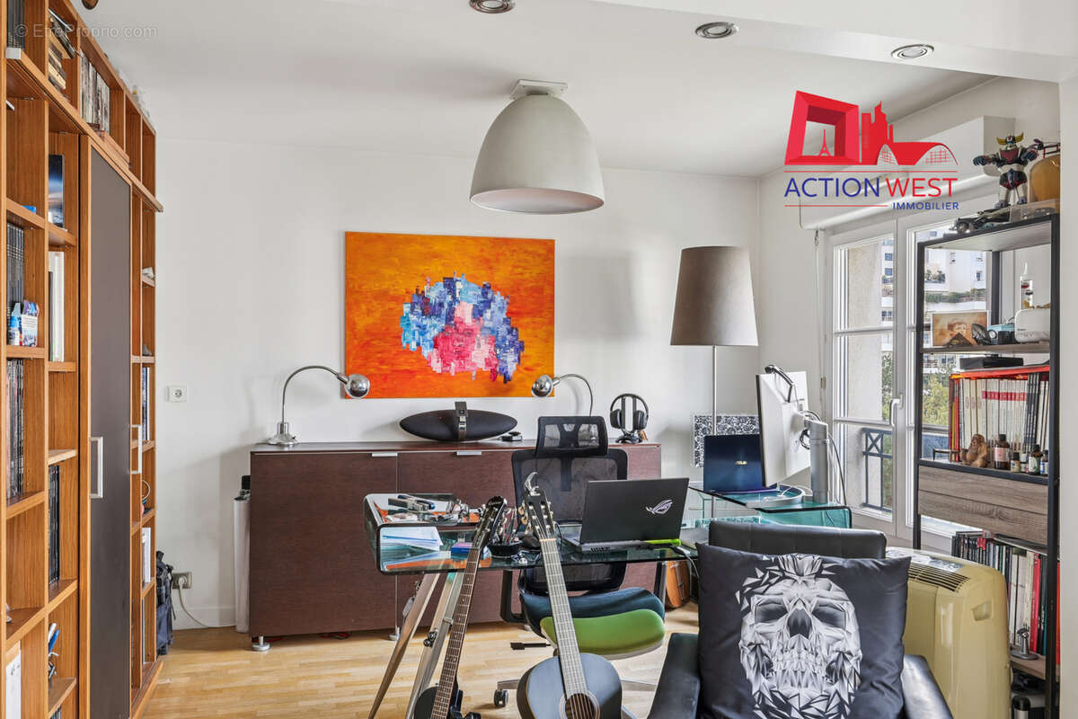 Appartement à COURBEVOIE