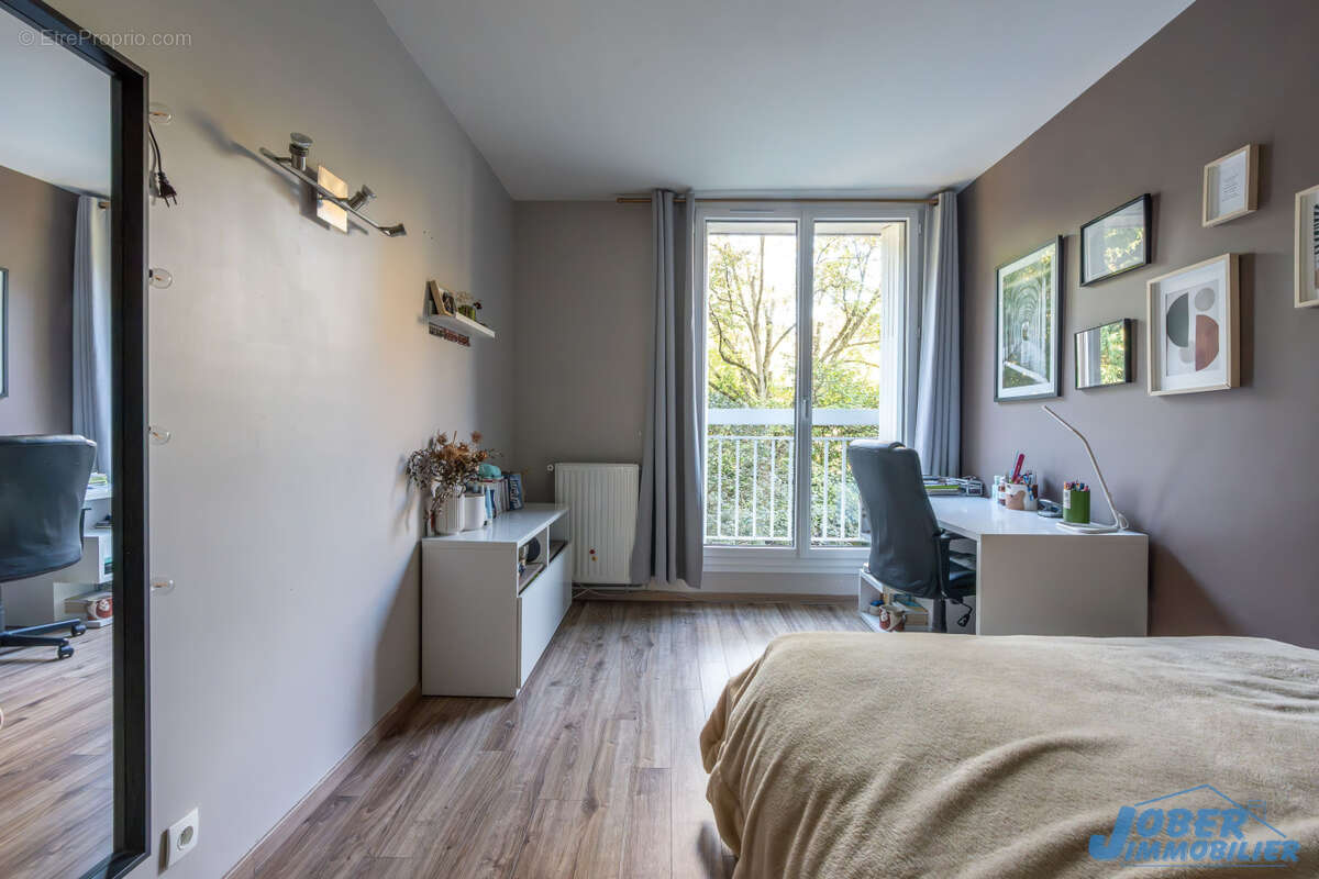 Appartement à NOGENT-SUR-MARNE