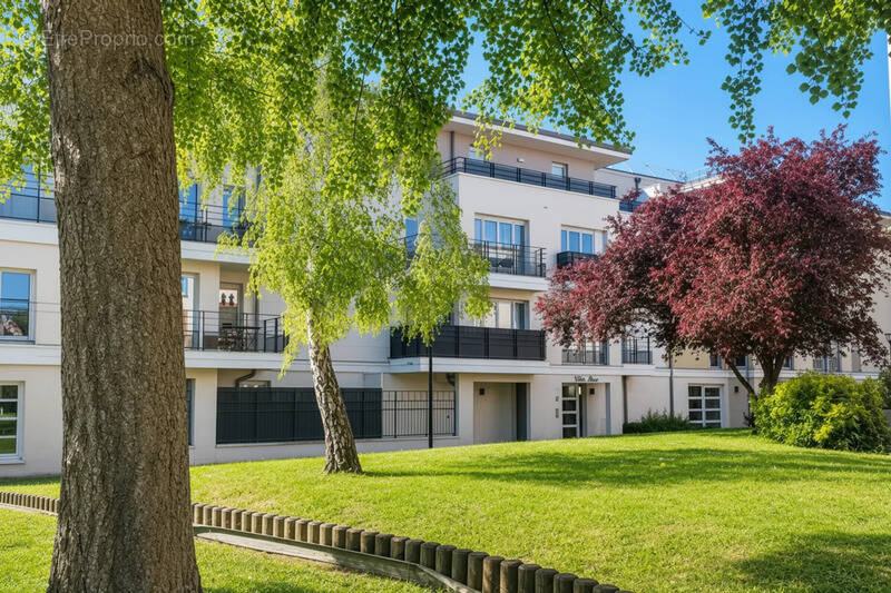 Appartement à VILLEPREUX