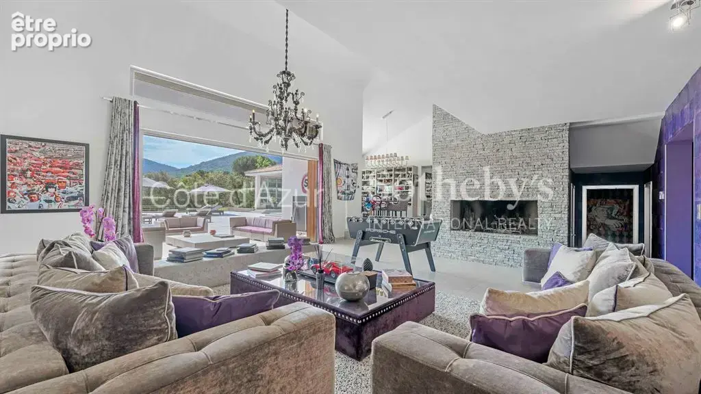 Villa de prestige proche de Saint-Tropez avec sept chambres et vue sur la campagne provençale - photo 5