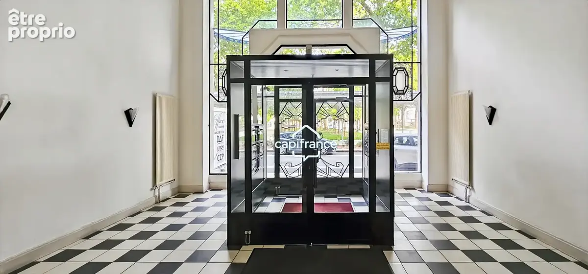 VICHY / OPERA (03) - A VENDRE - appartement 166 m² + cave - photo 8