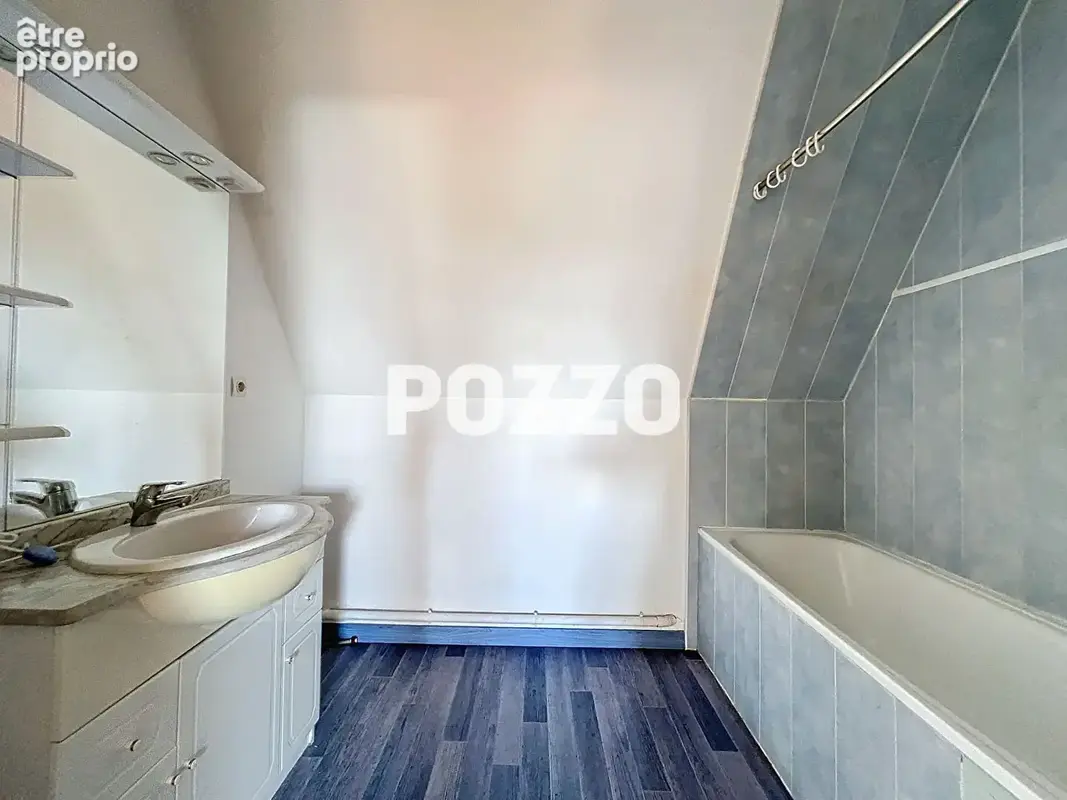 A Vendre - Mortain Bocage - Immeuble 16 pièce(s) 356 m² - 7 LOGEMENTS - photo 6