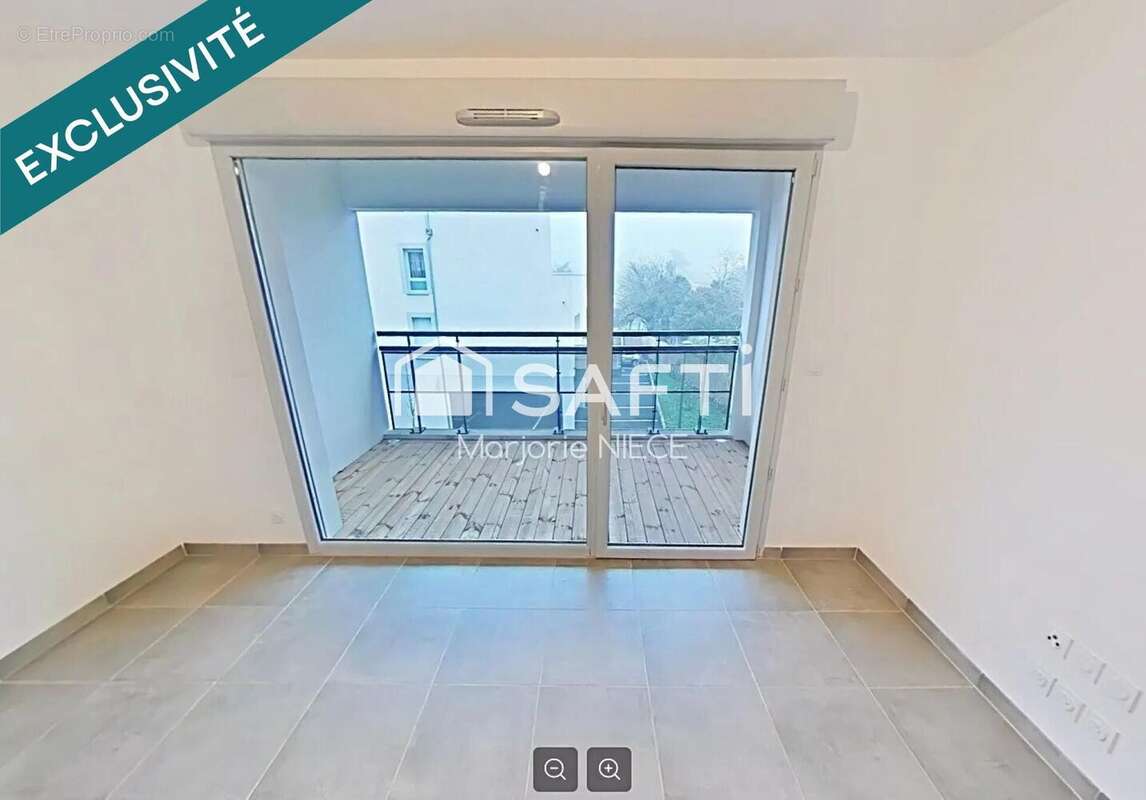 Photo 2 - Appartement à PINS-JUSTARET
