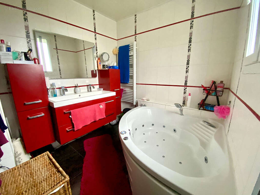 Maison 6 pièces, 4 chambres LA PLAINE - photo 7