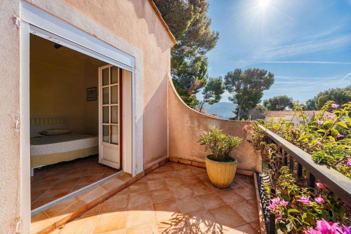 Maison 6 pièces 132 m² à vendre à Cassis (13260) - photo 8