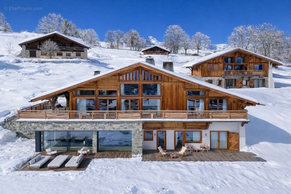 Maison à DEMI-QUARTIER