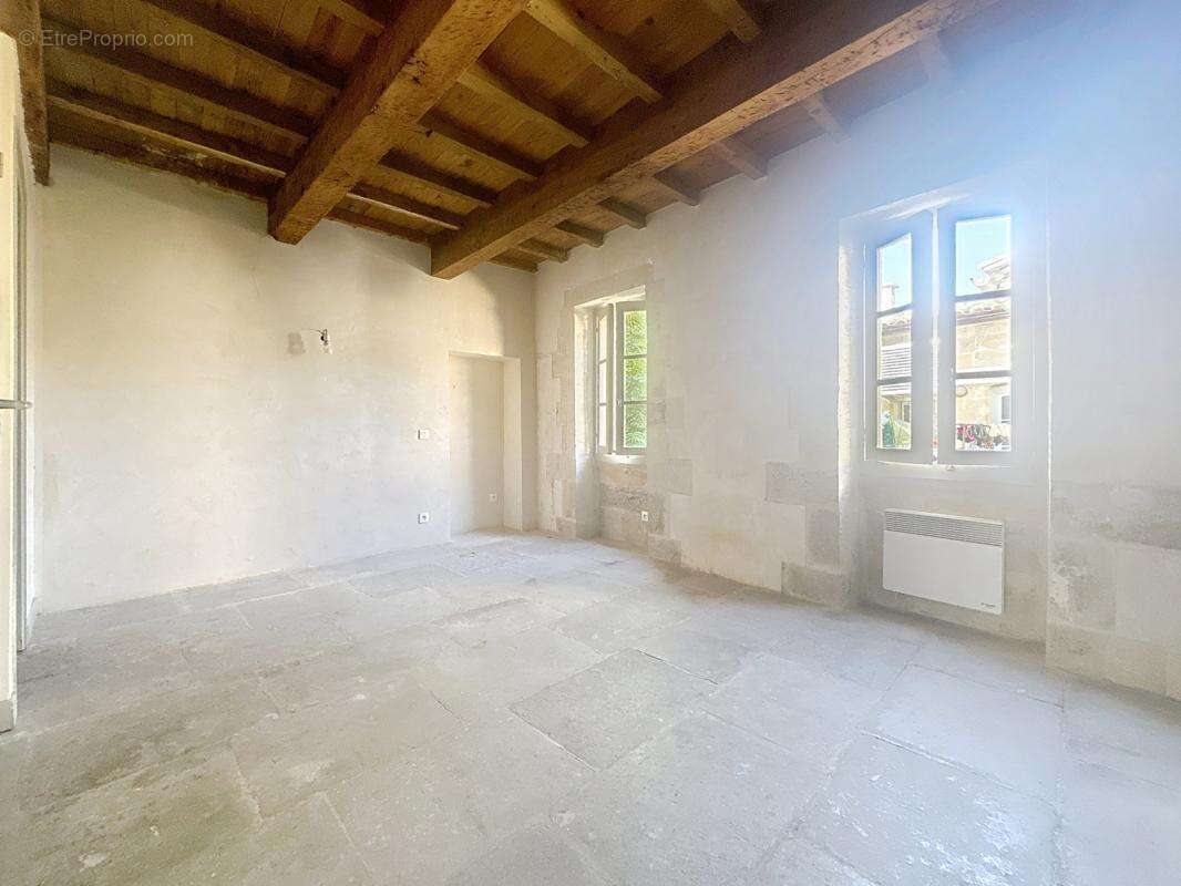 Appartement à BARBENTANE