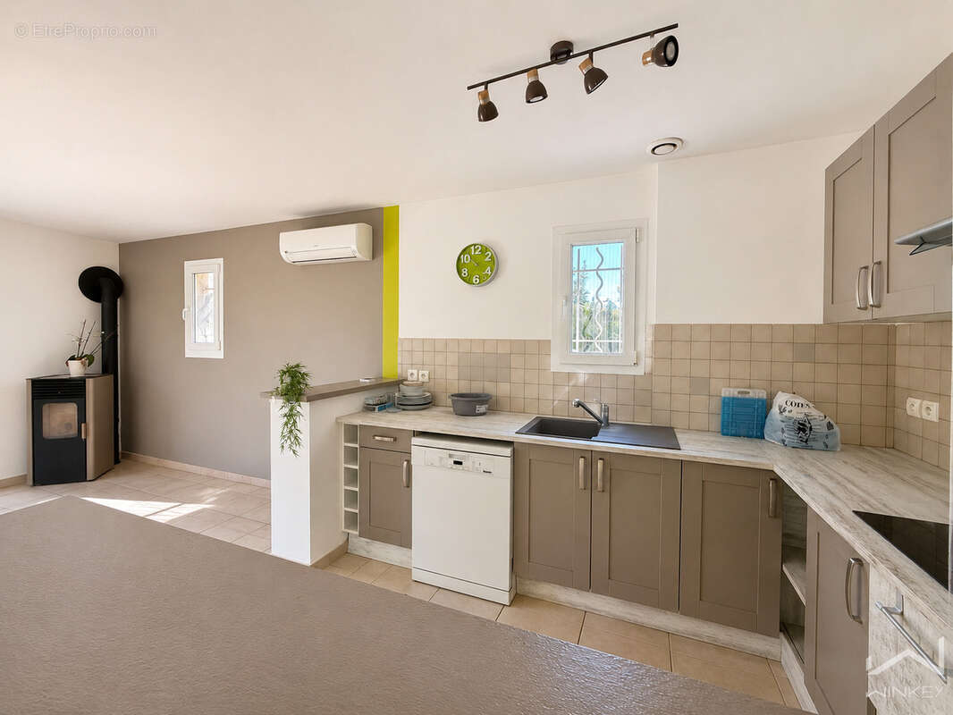 Exclusivité saint just d' ardèche : maison -  3 chambres - garage -  jardin clos - environnement privilégié - photo 4