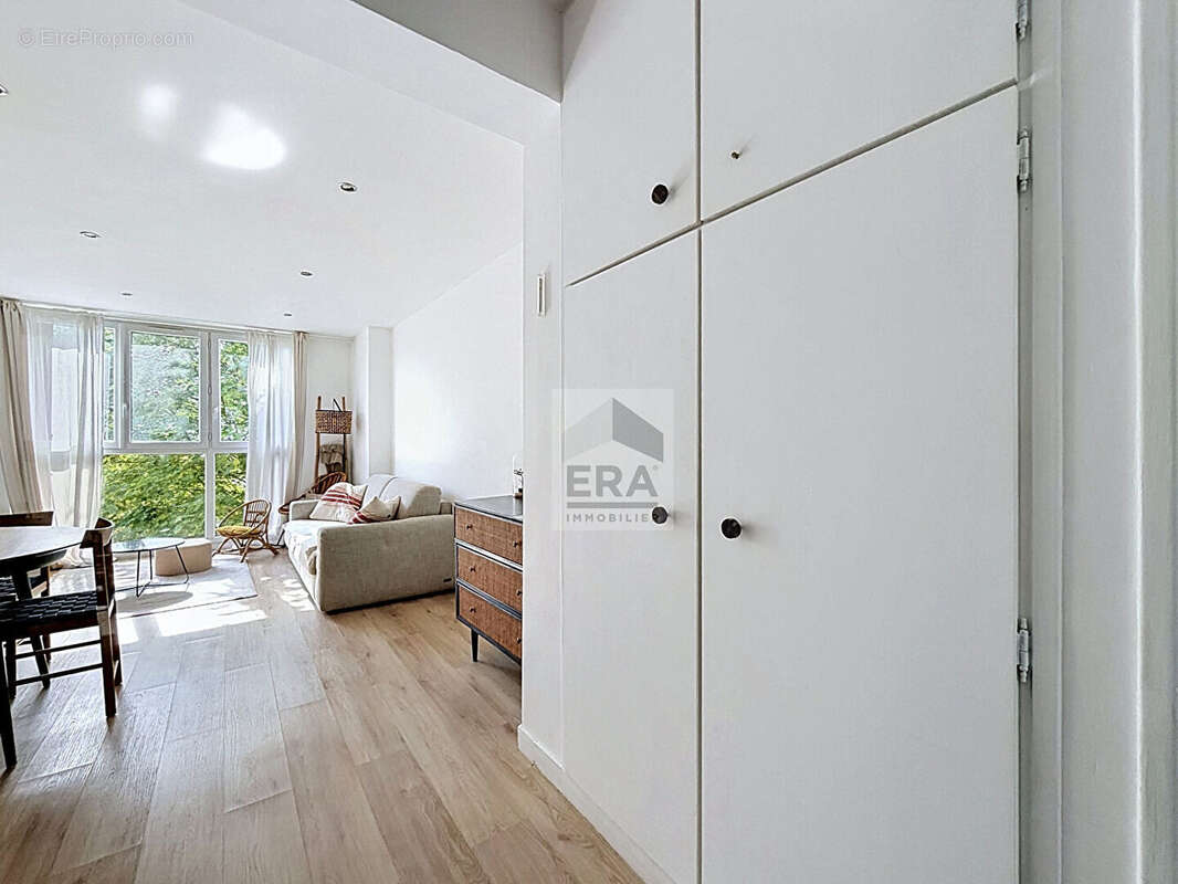 Appartement à SURESNES