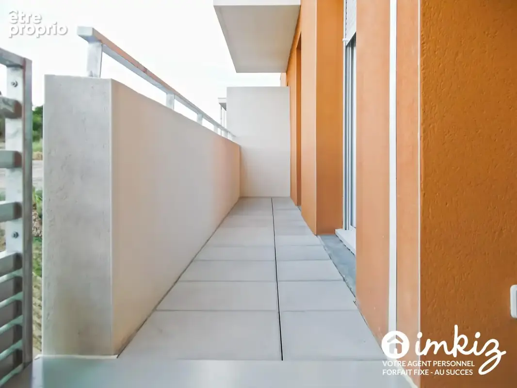 Appartement T2- Vertefeuille - Terrasse et parking - photo 10