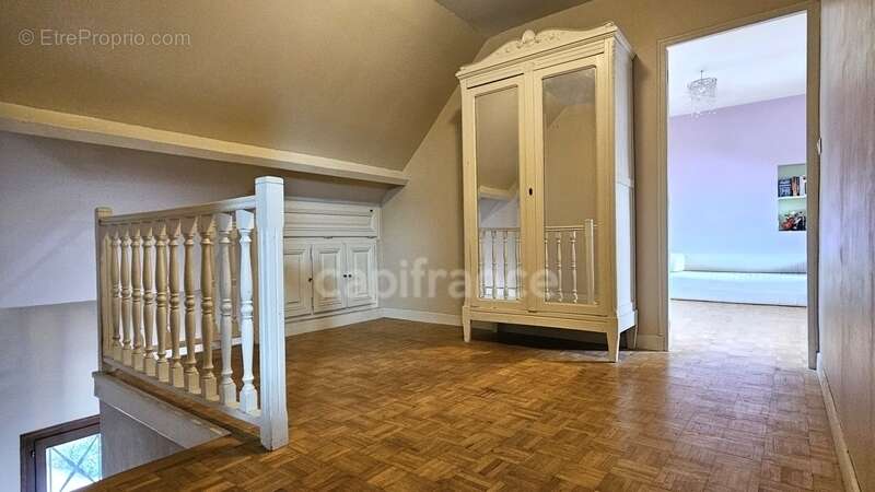 Maison à OLLAINVILLE