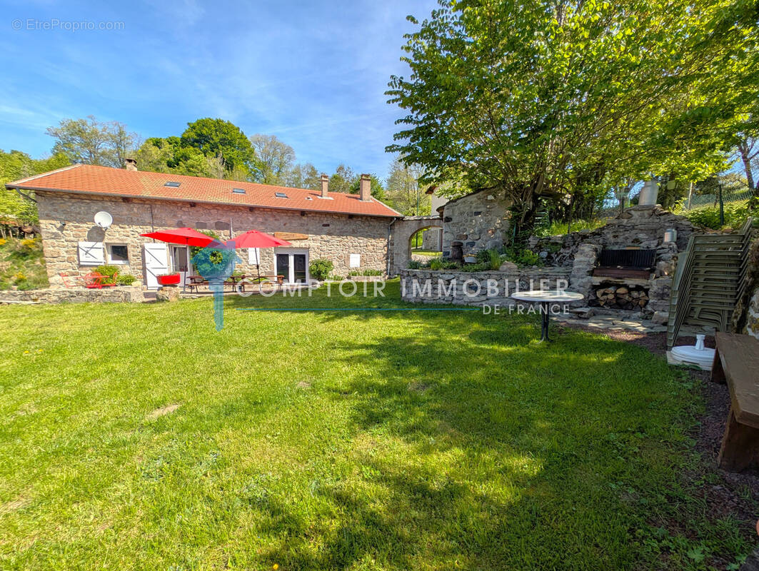 Maison à COUCOURON