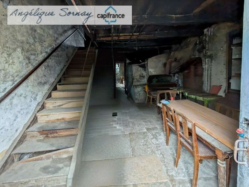 Maison à SAINT-JULIEN