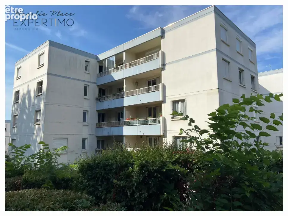 Appartement dans un environnement verdoyant calme avec cave et parking - photo 6