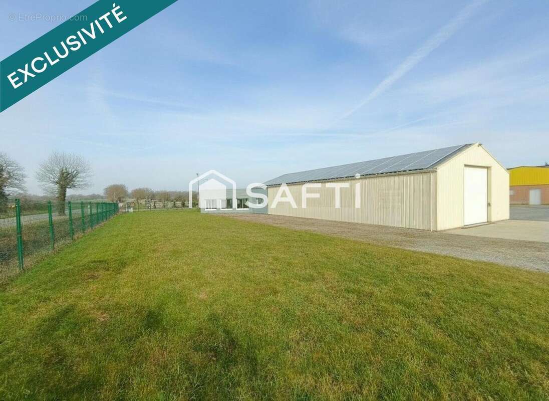 Photo 3 - Commerce à JANS