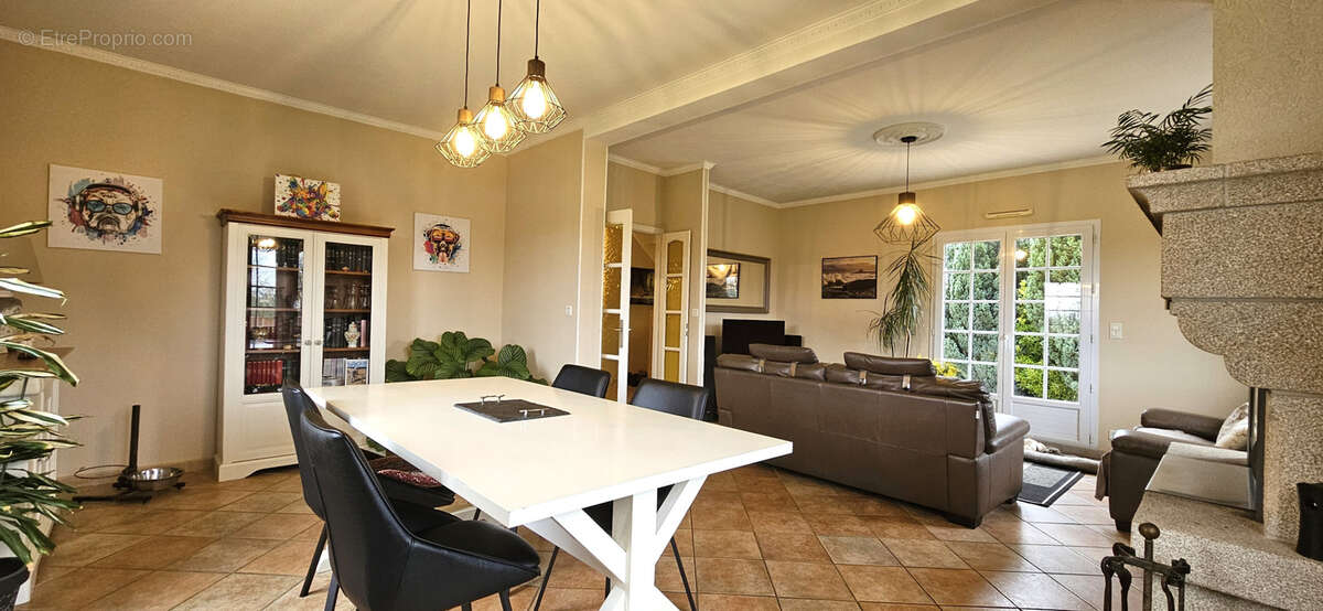 Maison à SAINTE-MARGUERITE-D'ELLE