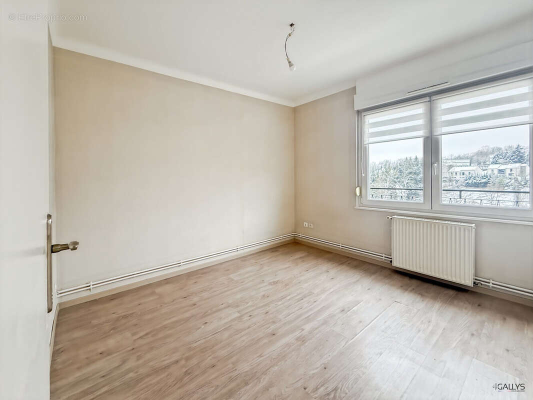 Appartement à ARS-SUR-MOSELLE