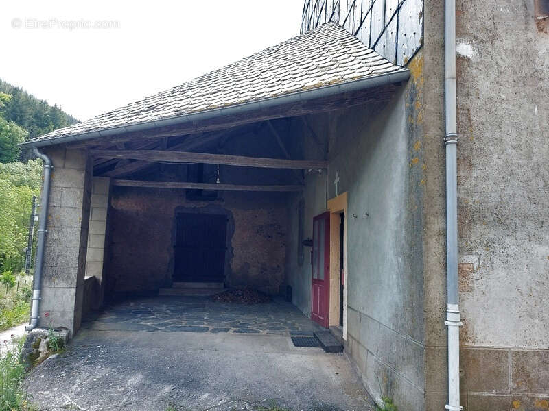 Maison à MELAGUES