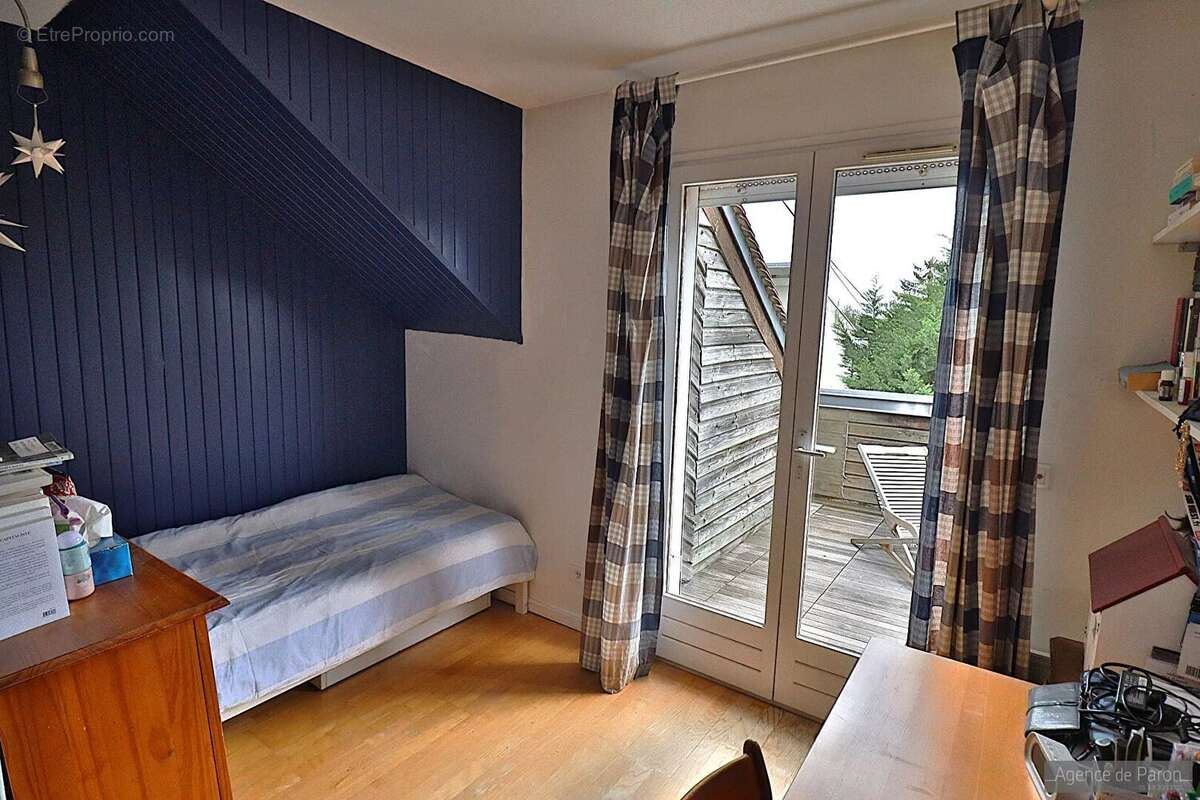 Maison à VERRIERES-LE-BUISSON