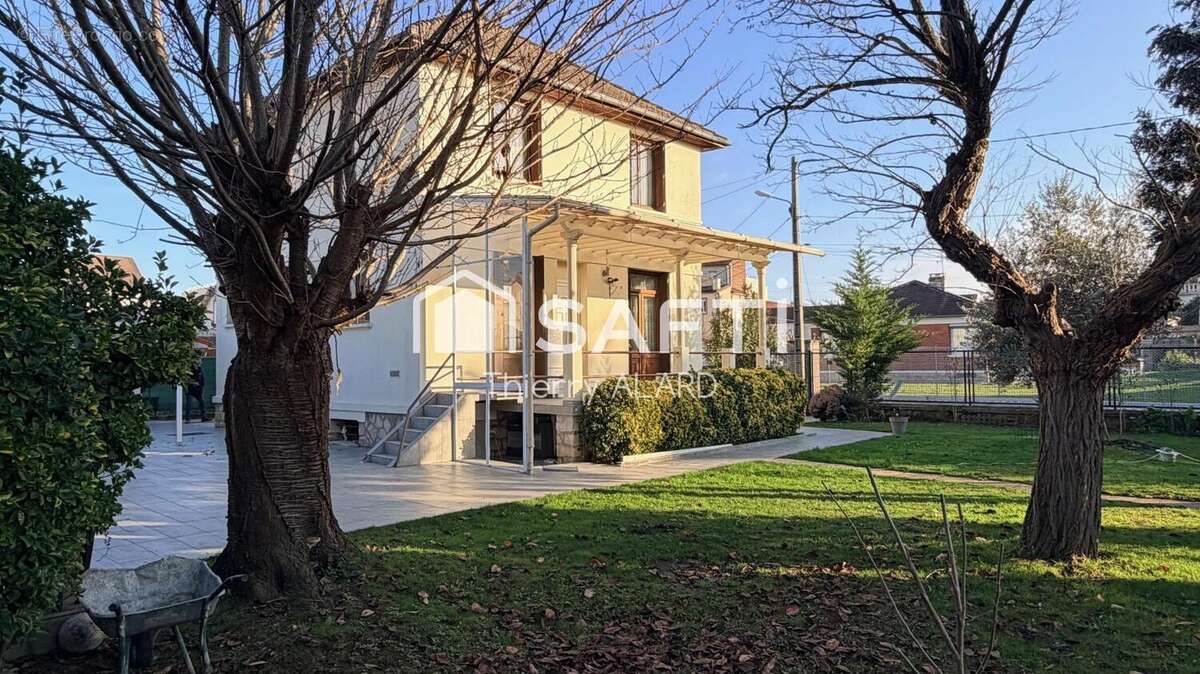 Photo 2 - Maison à VILLIERS-LE-BEL